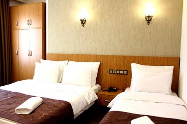 triple-room-2-beds