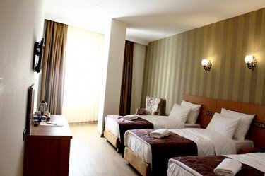 triple-room-3-beds
